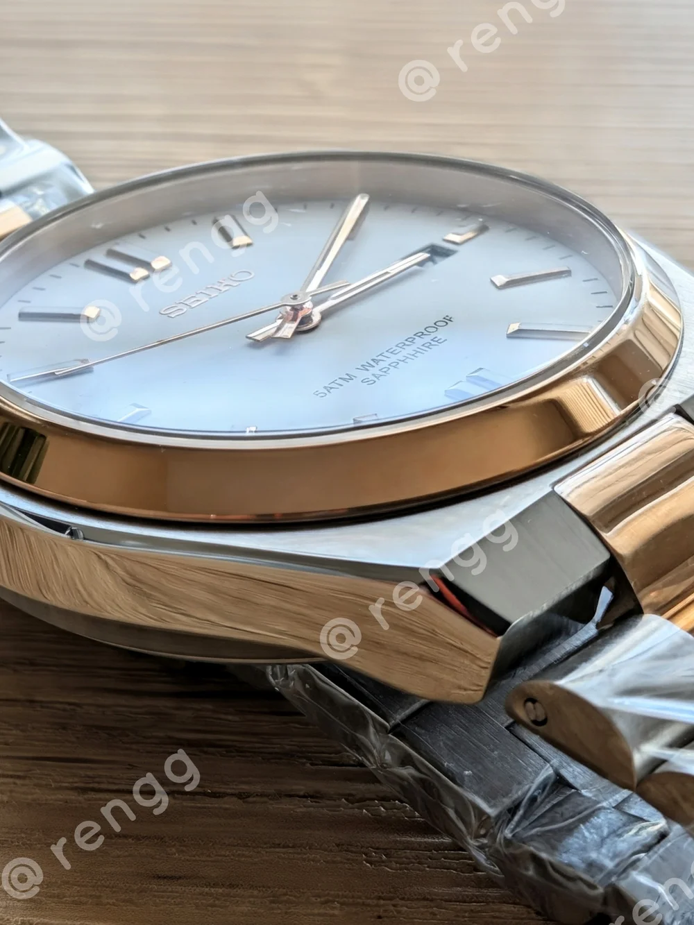 40mm White Seiko Two-Tone Stainless Steel Men's Mod Dress Watch Sapphire